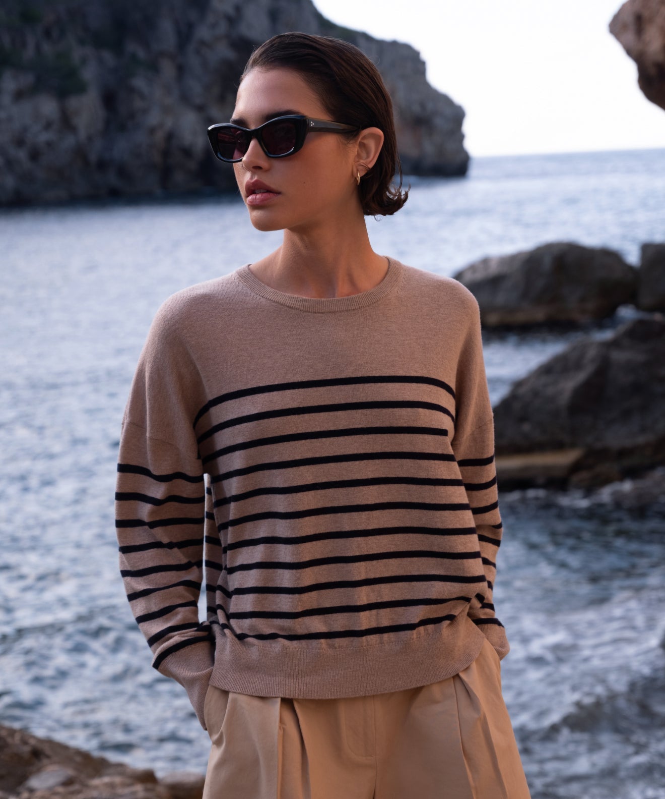 Avery Crewneck