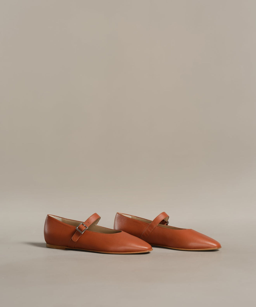 Lana Flat