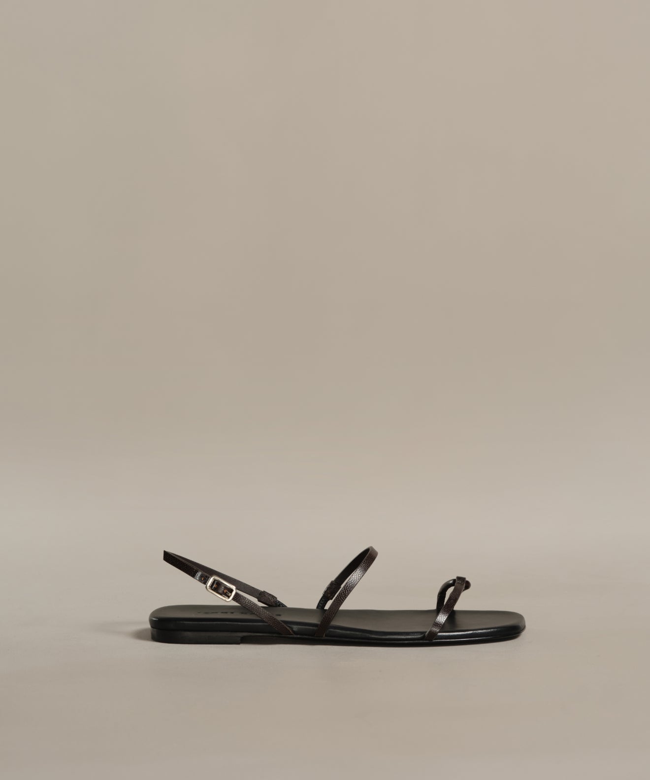 Romy Sandal
